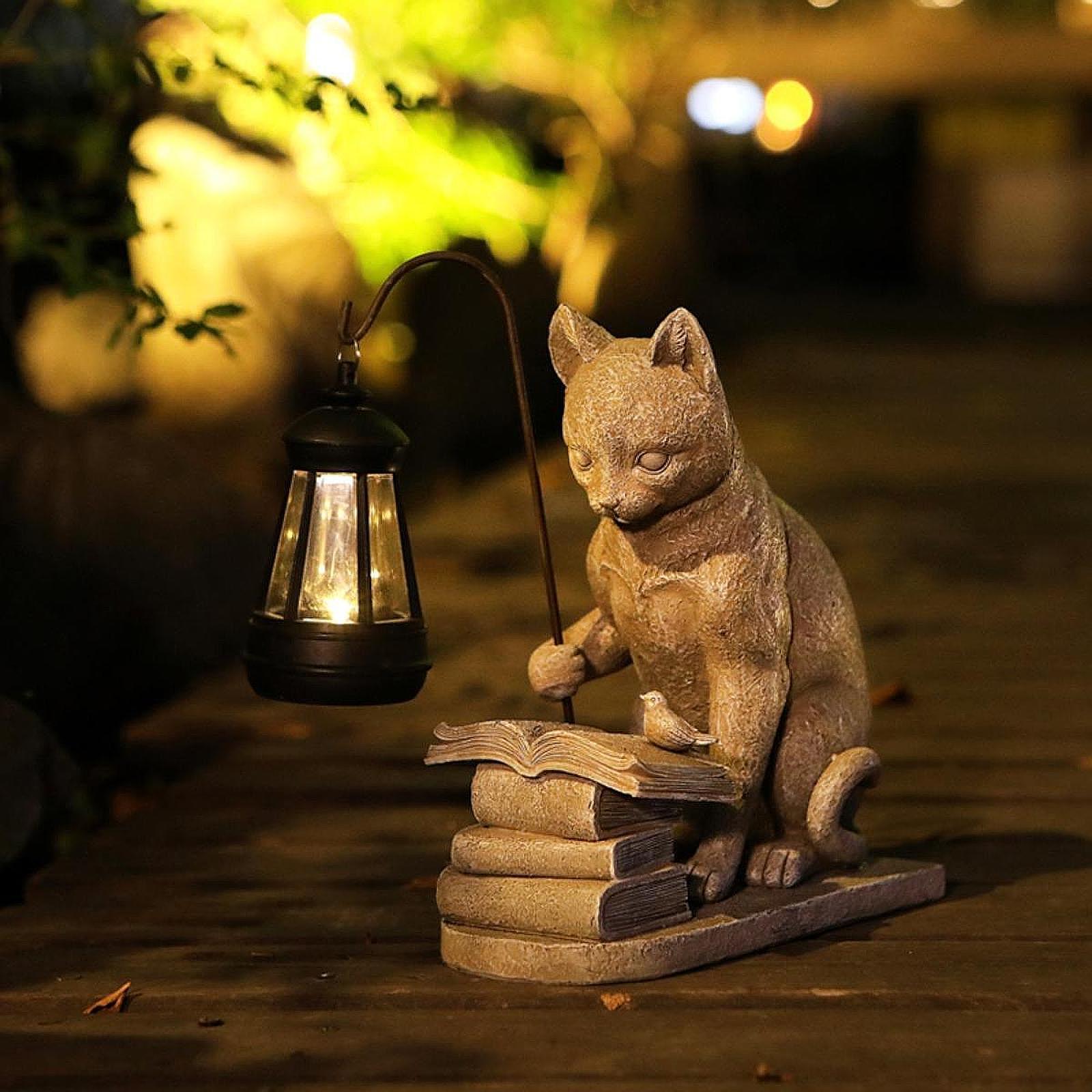 Outdoor Lighting Traditional - Mini estatua Solar de gato para