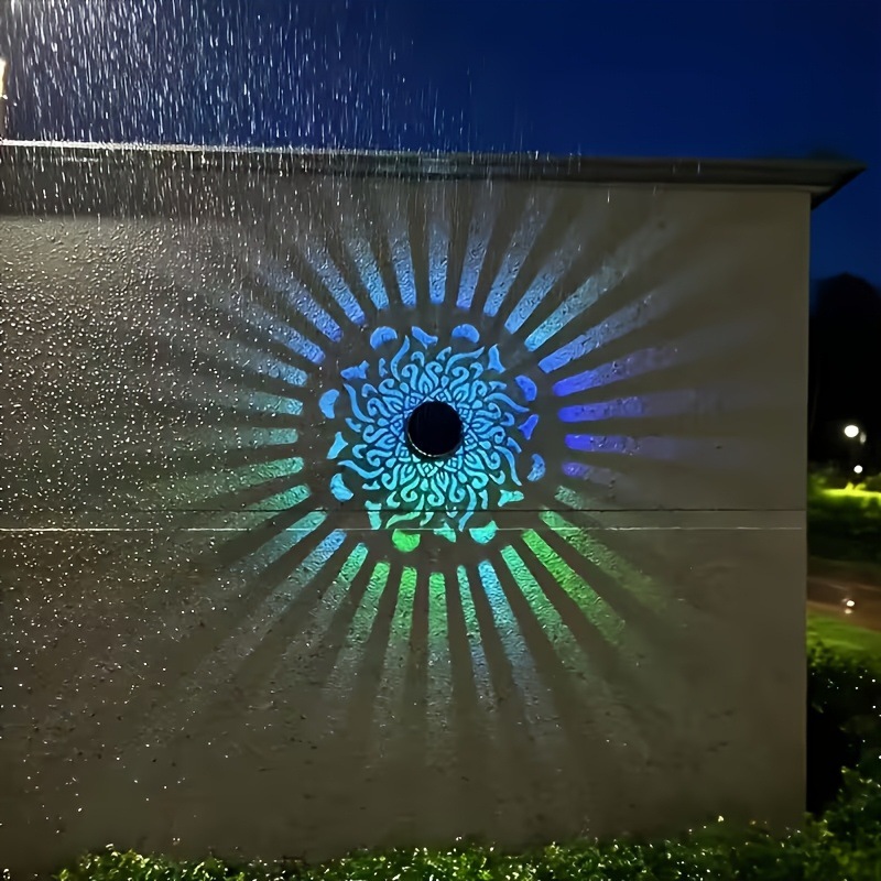 Outdoor Lighting Traditional - Lámpara Solar LED de Pared con